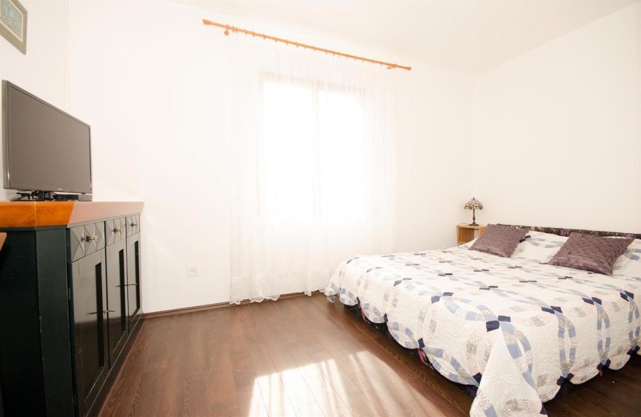 Guest House Rooms Rose Молунат Екстериор снимка